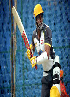 Celebs practice for CCL match