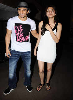 Ranveer spotted with Anushka