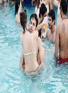 Babes sizzle @ DME pool party