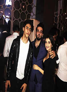 On Aryan Khan&rsquo;s birthday, throwback pictures of star kid partying with BFFs go viral