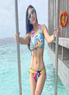 Maldives vacation: Sara Ali Khan's pictures in printed bikini will leave you stunned