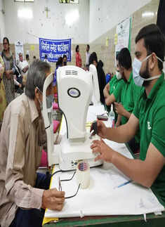 Free eye check-up camp held in East Delhi