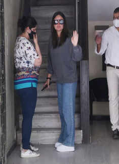 #ETimesSnapped: From Kareena Kapoor to Deepika Padukone, paparazzi pictures of your favourite celebs