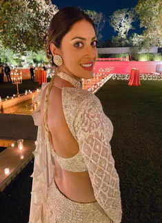 Alia Bhatt, Vaani Kapoor, Bhumi Pednekar, Raveena Tandon grace Anushka Ranjan and Aditya Seal's sangeet ceremony; pictures go viral