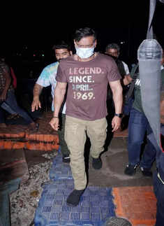 #ETimesSnapped From Shama Sikander to Malaika Arora, paparazzi pictures of your favourite celebs