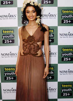 Kanishtha unveils Nomarks' new range