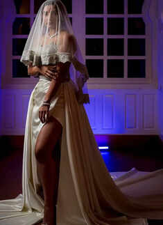 Bikini-clad Patralekhaa enjoys mud bath with hubby Rajkummar Rao in this new goofy picture