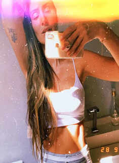 Bruna Abdullah steams up cyberspace with her captivating beach vacation pictures