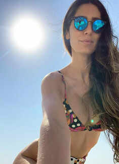 Bruna Abdullah steams up cyberspace with her captivating beach vacation pictures