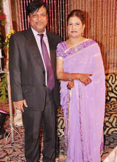 Vijay & Shobha Murarka's 25th wedding anniv
