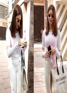 #ETimesSnapped: From Aamna Sharif to Pooja Hegde, paparazzi pictures of your favourite celebs