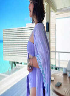 From lavender to white bikinis, Ileana D'Cruz stuns in these mesmerising pictures from her beach diaries