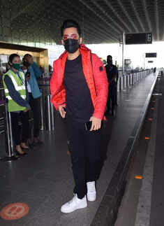 #ETimesSnapped: From Katrina Kaif to Shanaya Kapoor, paparazzi pictures of your favourite celebs