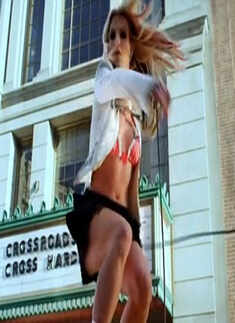 Britney hits photogs in new video!