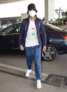 #ETimesSnapped: From Malaika-Arbaaz to Kriti Sanon, paparazzi pictures of your favourite celebs