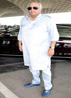 #ETimesSnapped: From Nora Fatehi to Urfi Javed, paparazzi pictures of your favourite celebs