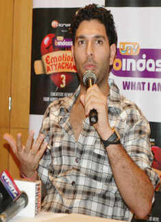 Yuvraj Singh spotted @ City Hotel
