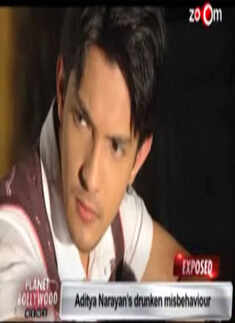 Aditya Narayan slapped by a girl!