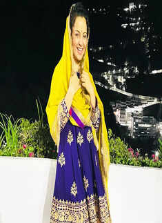 These happy pictures of birthday girl Kangana Ranaut offering prayers at Vaishno Devi shrine you just can&rsquo;t miss