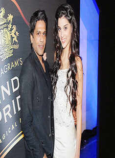 Blenders Pride fashion show party
