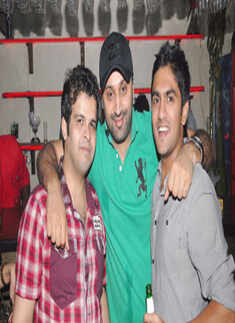 Friday night party @ Caremel Lounge