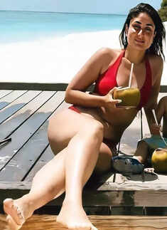 Party pictures of Kareena Kapoor Khan in slit dress from glamorous night with BFFs will make you go wow