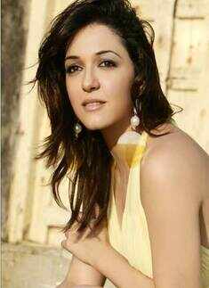 Nauheed Cyrusi's Portfolio Pics