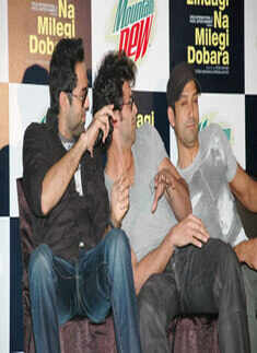 ZNMD star cast @ press meet