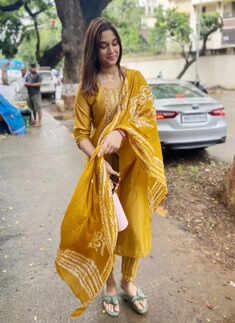 #ETimesSnapped: From Tamannaah Bhatia to Shraddha Arya, paparazzi pictures of your favourite celebs