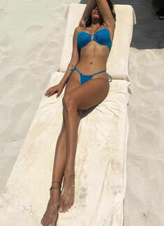 These pictures of Esha Gupta flaunting a huge ring spark engagement rumours