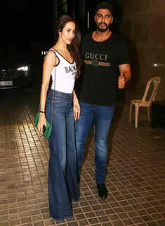 This lovely selfie of Arjun Kapoor with &lsquo;Shopaholic&rsquo; ladylove Malaika Arora you just can&rsquo;t miss