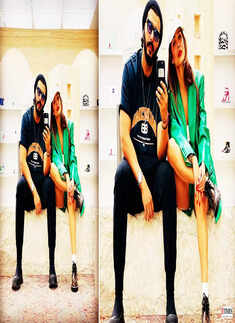 This lovely selfie of Arjun Kapoor with &lsquo;Shopaholic&rsquo; ladylove Malaika Arora you just can&rsquo;t miss