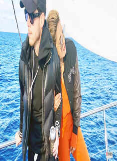 These magical pictures of Priyanka Chopra and Nick Jonas chilling on a yacht scream love