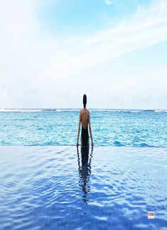 Hitting back at trolls for calling her &lsquo;gold digger&rsquo;, Sushmita Sen shares a new pool picture from her vacay