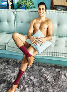 This picture of Rahul Khanna takes the internet by storm