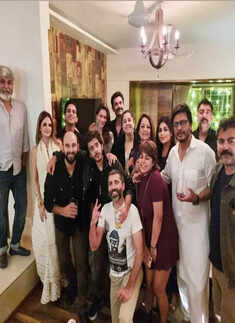 These mushy pictures of Sussanne Khan and Arslan Goni from their trip scream love