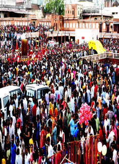 Spectacular Teej festival celebrations in Jaipur