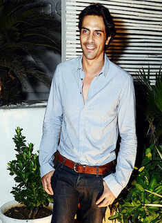 JJ Valaya's post show party