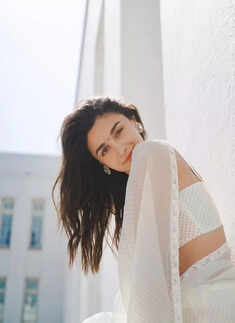 Alia Bhatt flaunts her baby bump in a chic brown wrap dress, radiates pregnancy glow in these pictures