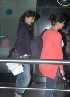 Anushka @ airport