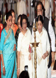 Lata Mangeshkar @ 'Tagore Forever'