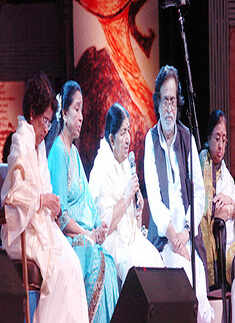 Lata Mangeshkar @ 'Tagore Forever'