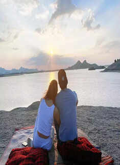 These pictures of Alia Bhatt and Ranbir Kapoor take over the internet as they welcome a baby girl