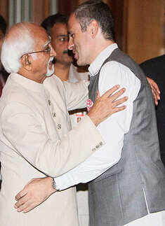 Vice President hosts Iftaar party