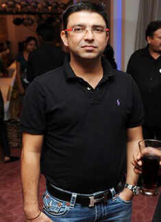 Asha and Gautam Gupta's fashion show