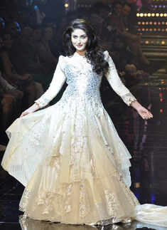 Bebo walks at LFW