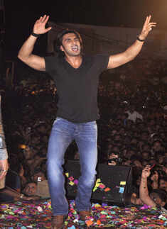 Celebs celebrate Dahi Handi