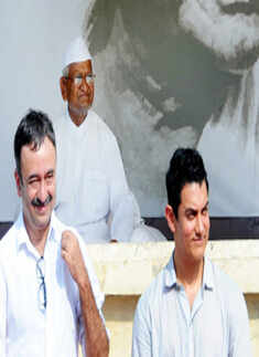 Aamir Khan meets Anna Hazare