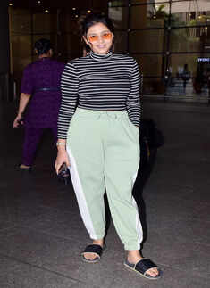 #ETimesSnapped: From Shilpa Shetty to Uorfi Javed, paparazzi pictures of your favourite celebs