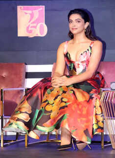 Pathaan Press Conference: Shah Rukh Khan, John Abraham, Deepika Padukone & Siddharth Anand celebrate the film's success